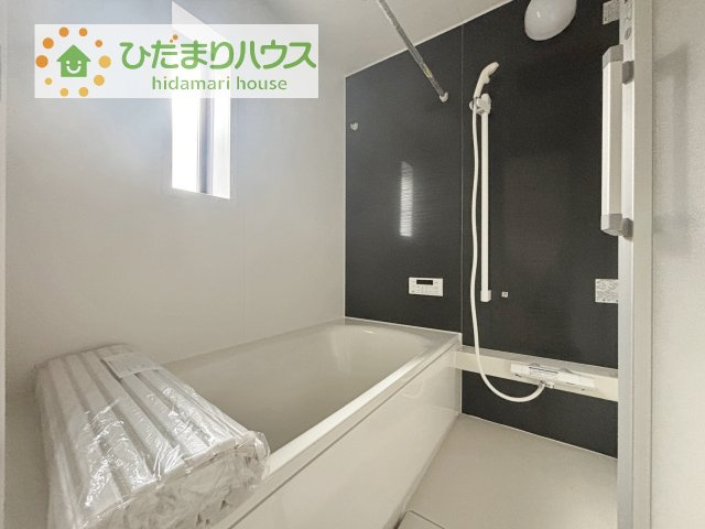 【浴室】 | 土浦市小松第7　新築戸建　5号棟 | 大人が足を伸ばしても十分な広さ！一人でゆっくりくつろぐ時間も大切です！