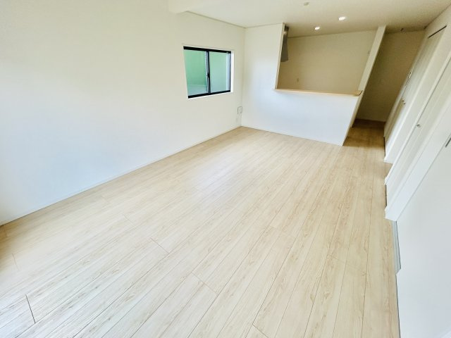 八街市八街ほ第16の居間・リビング