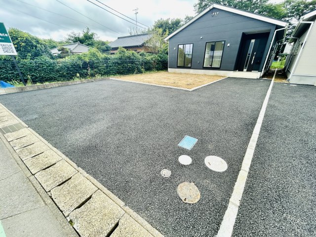 八街市八街ほ第16の駐車場