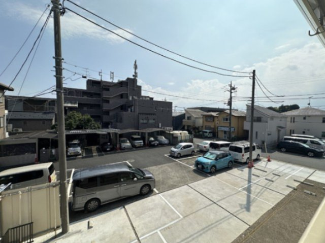 【展望】 | 益田ハイツ | 洋室の窓からの眺めです☆2階にあるので人目が気にならないのが嬉しいですよね☆
