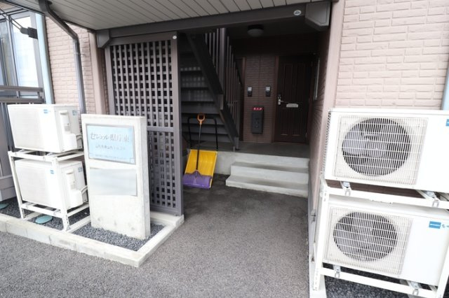 セジュール県庁東のエントランス|エントランス