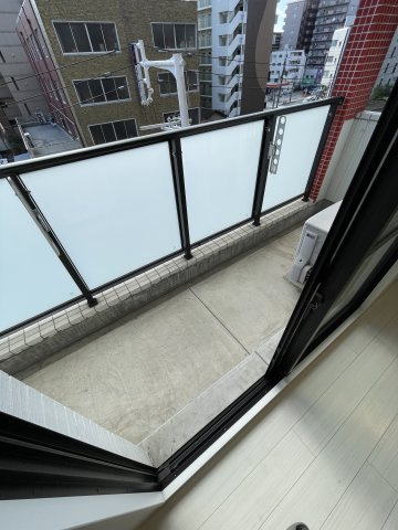 Bluebee桜川駅前のバルコニー