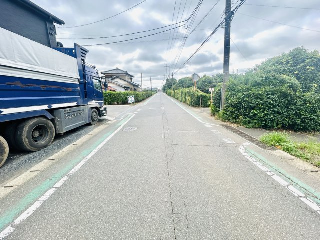 八街市八街ほ第16の前面道路含む現地写真