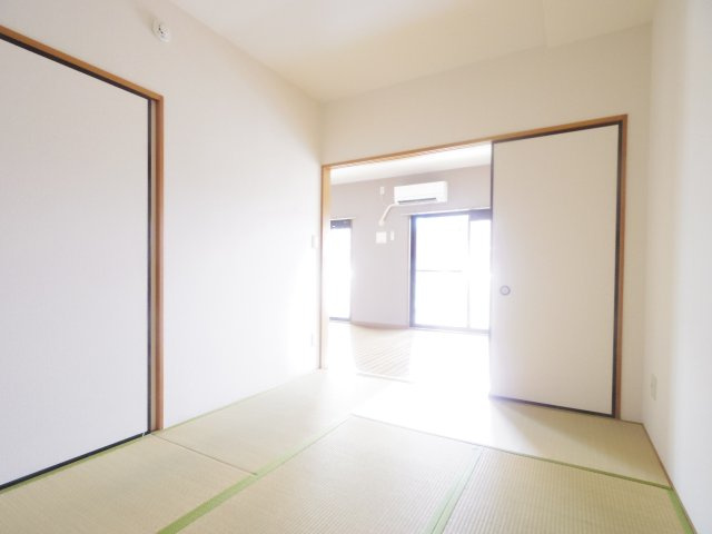 新座四季タウンCの内装