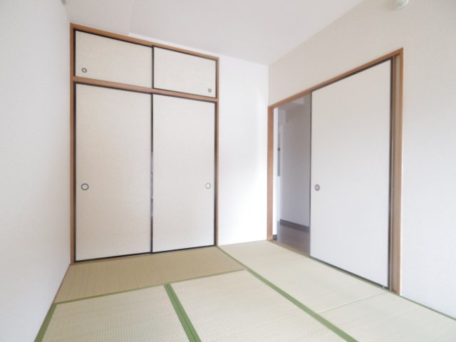 新座四季タウンCの内装