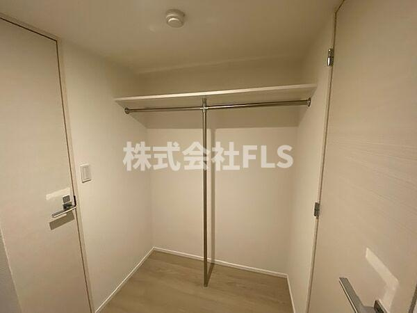 中央区湊３丁目の賃貸マンションの収納