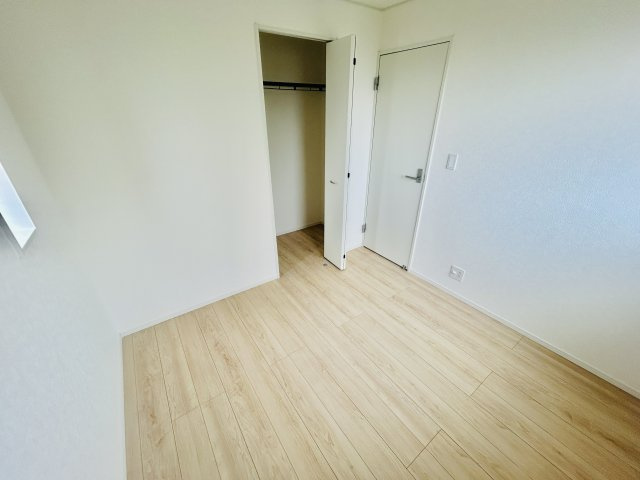 八街市八街ほ第16の洋室