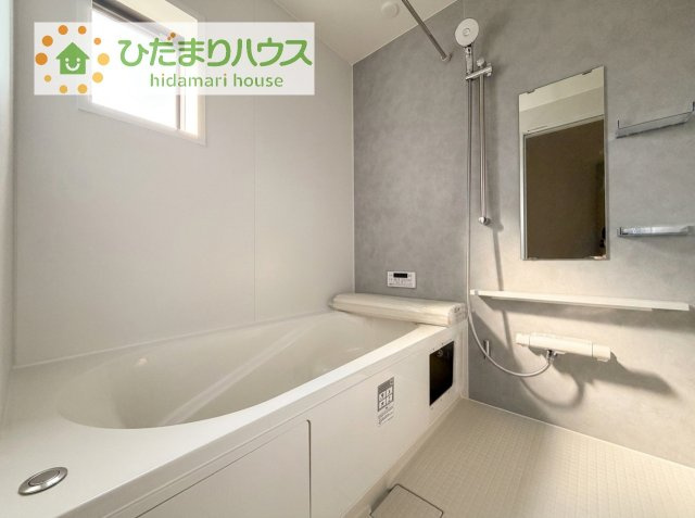 【浴室】 | 取手市野々井第1期　新築戸建　1号棟 | 清潔感のある浴室はゆったり浸かれて日頃の忙しさから解放してくれます(^^♪