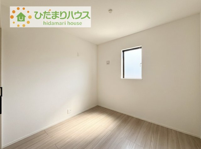 【洋室】 | 取手市野々井第1期　新築戸建　1号棟 | 机にベットを置けば子供部屋の完成です！