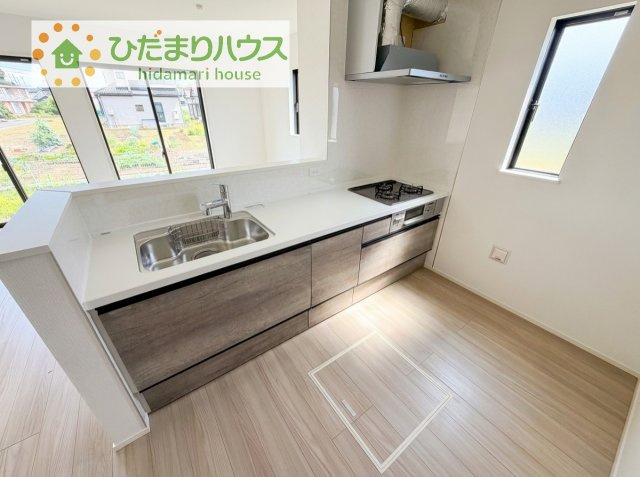 【キッチン】 | 取手市野々井第1期　新築戸建　1号棟 | 3口コンロでお料理する時間も短くなりそうですね(*‘∀‘)