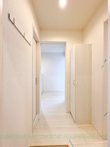 REGALEST志賀本通5の玄関
