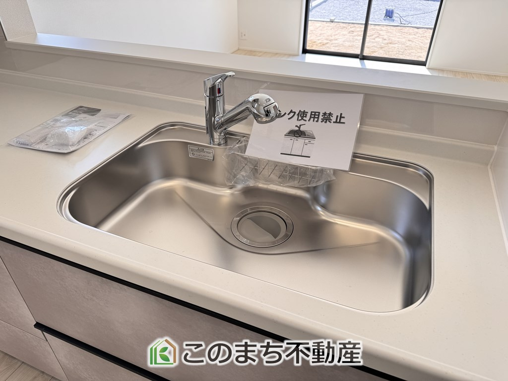 リナージュ大田原市新富町1期のキッチン|同社施工物件の写真です。※建具やフローリング、その他仕様が違う場合がございます。