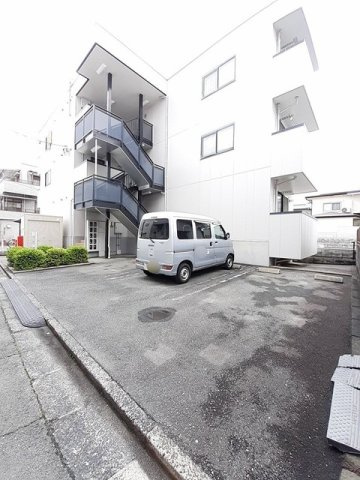 カーサ船越南の駐車場|駐車場があります