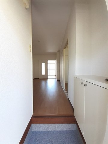 ニューシティ西川の玄関|シンプルで使いやすい玄関です