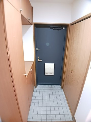 ピアシェ－レ山崎の玄関|シンプルで使いやすい玄関です
