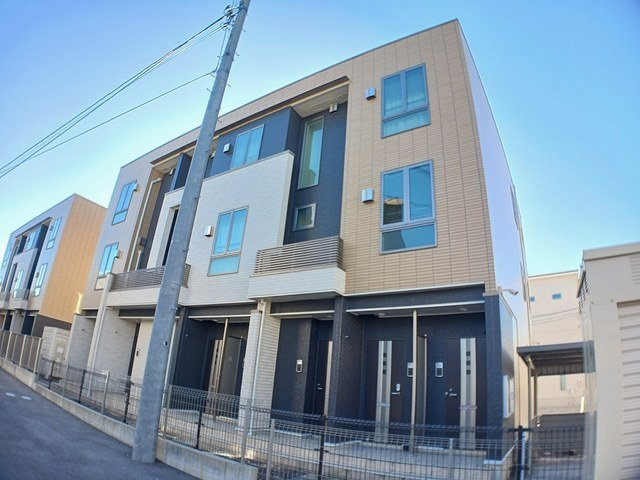 メゾン　ド　ペルレ　住村　Ⅰの外観|外観は落ち着いています