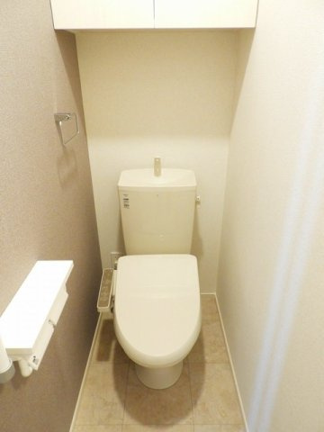 ルミナス　カニヤのトイレ|落ち着いた色調のトイレです