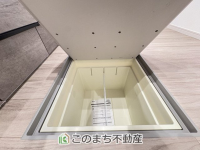【収納】 | ワイウッドコート古河市上辺見第14期 | 同社施工物件写真。※建具やフローリング、その他仕様が異なる場合がございます。