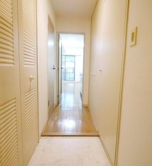 サンセール与野本町の玄関|別部屋内装写真