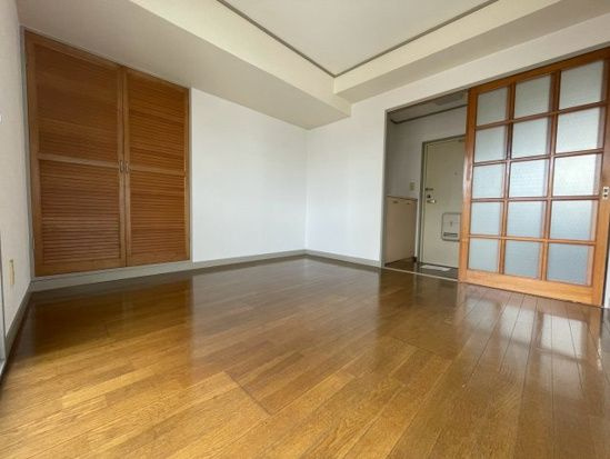 シャトール北浦和の玄関