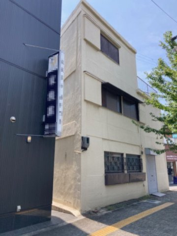 吹田市高浜町店舗付き住宅の外観