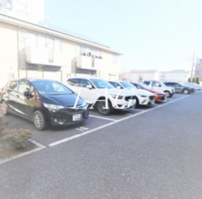 【駐車場】 | アムールセンタービレッジ | 駐車場です。
