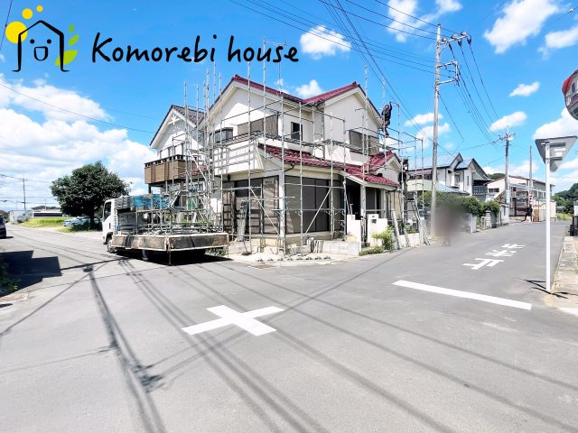 桶川市川田谷　中古戸建の前面道路含む現地写真|8/7撮影