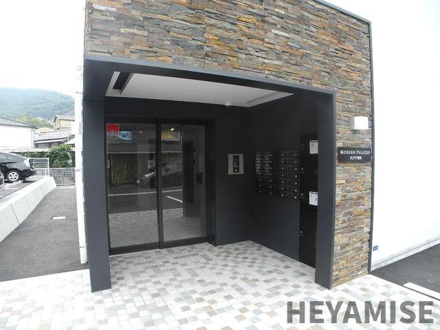 modern palazzo長大医学部前のエントランス