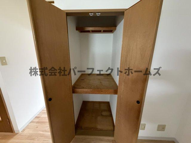 松井ハイツの収納|たっぷりとした収納スペースです