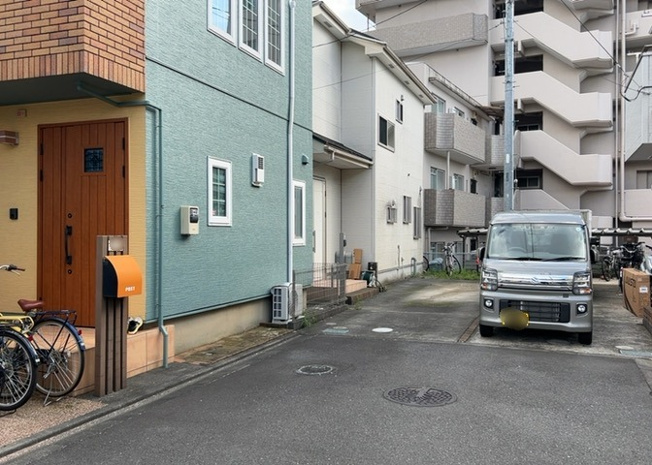 【展望】 | 眺望を気にして物件を探す場合、前面に建物が建っていないか現地で確認しましょう！前面に建物があると景色はもちろん、日当たりや風通しにも影響が出てきます。住んだ時のことを想像しながら現地見学をしましょう。