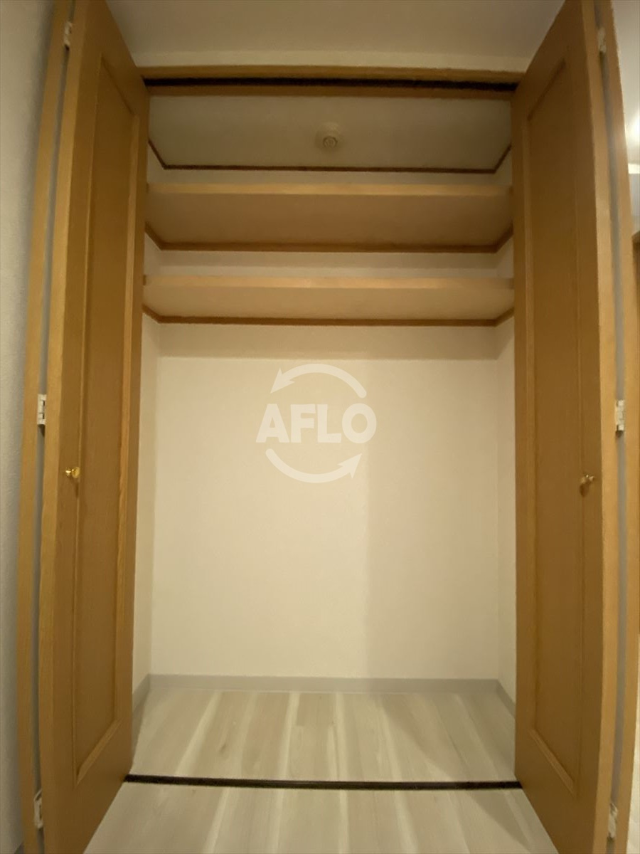 フォレステージュ谷町の収納|フォレステージュ谷町　クローゼット