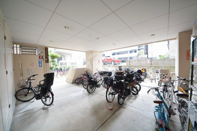 フォレステージュ谷町のその他共用部分|フォレステージュ谷町　バイク置き場・駐輪場
