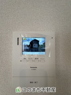 【セキュリティ】 | ワイウッドコート古河市上辺見第14期 | 同社施工物件写真。※建具やフローリング、その他仕様が異なる場合がございます。
