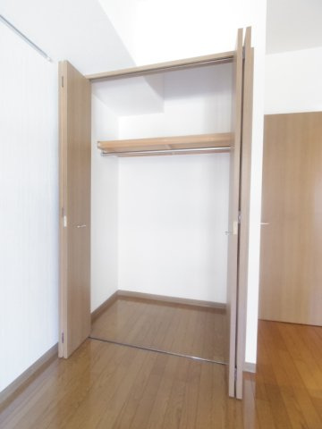 新座四季タウン Ｆ棟の収納