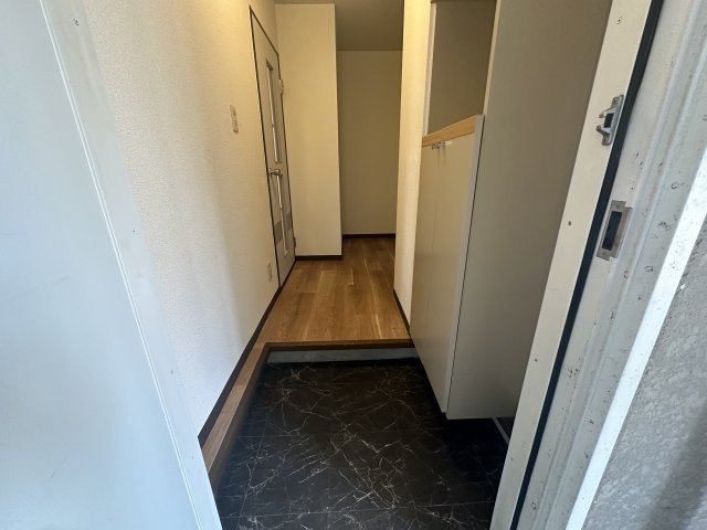 フレグランス妻鹿Ｂ棟の玄関