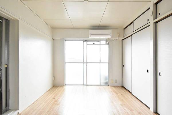 ビレッジハウス小矢部2号棟の居間・リビング|ビレッジハウスの同一物件・同一タイプの間取りの写真です