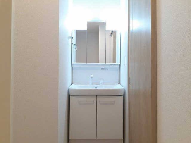 クロシェット　Ⅱの洗面所|コンパクトで使いやすい洗面所