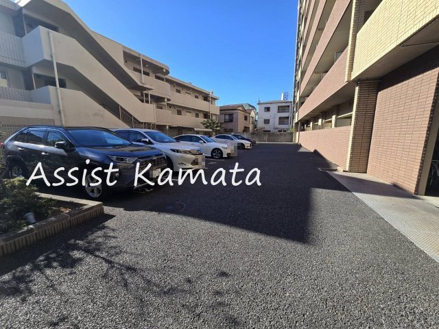 エ リヴィエールの駐車場