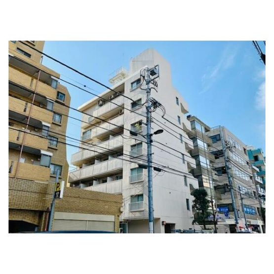 【外観】 | レジデンス若松 | 鉄筋コンクリート造のがっちりとした建物。