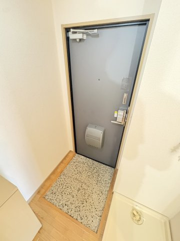 レジデンスホワイエの玄関