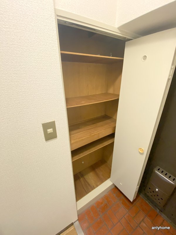 ネオハイツ内本町　仲介手数料無料の収納