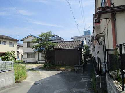 佐伯区五日市６丁目の前面道路含む現地写真
