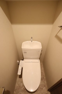 【トイレ】 | GENOVIA赤羽 | ゆったりとした空間のトイレです