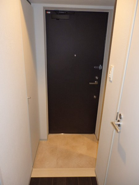 新品家具付きマンション富ヶ谷2(KaGood東京)の玄関