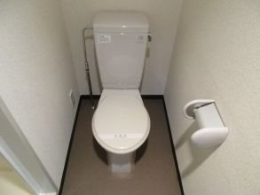 新品家具付きマンション本町5(KaGood東京)のトイレ