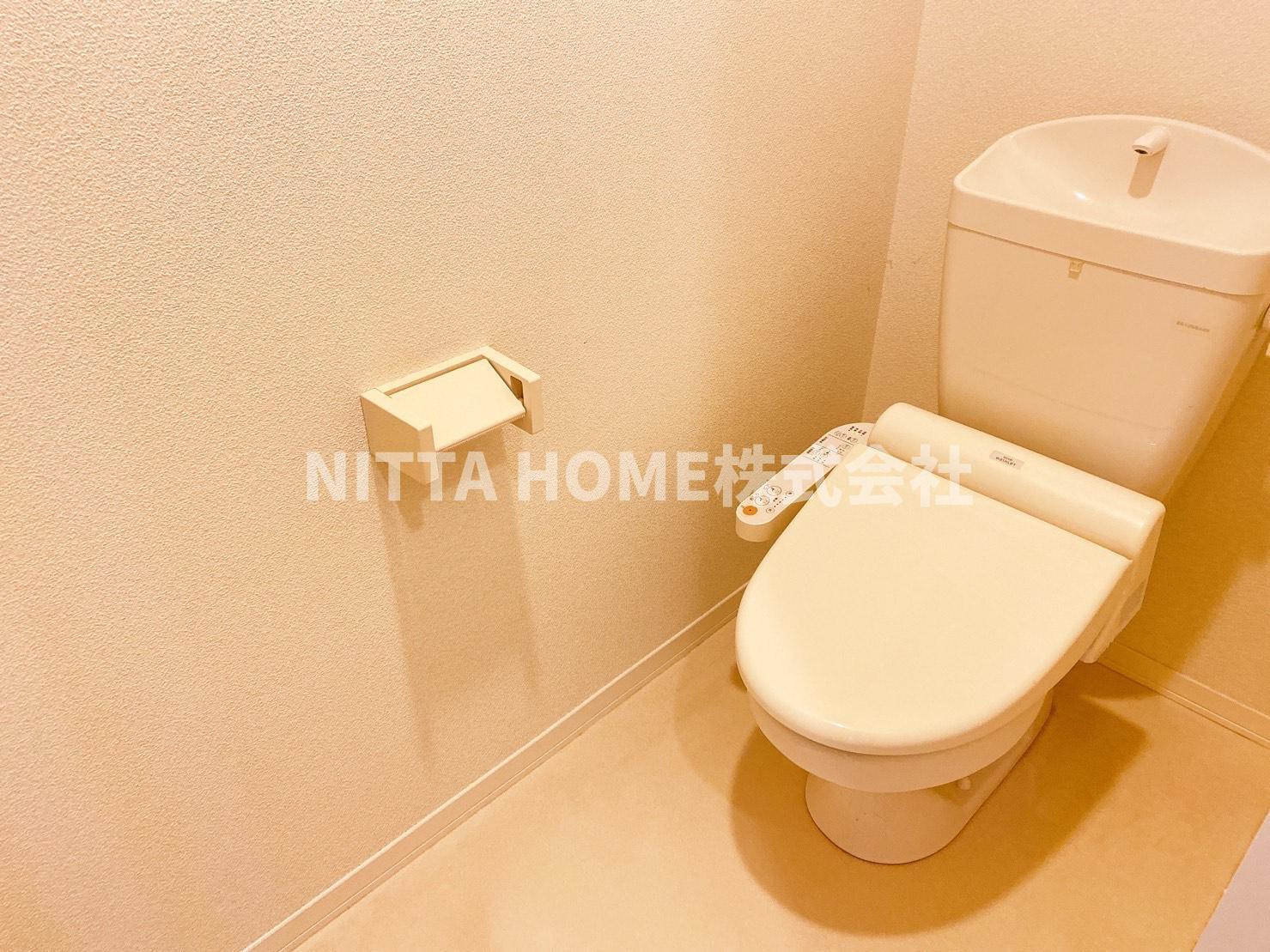 ハイムエンジェルホワイトのトイレ|暖房洗浄便座のトイレです◆