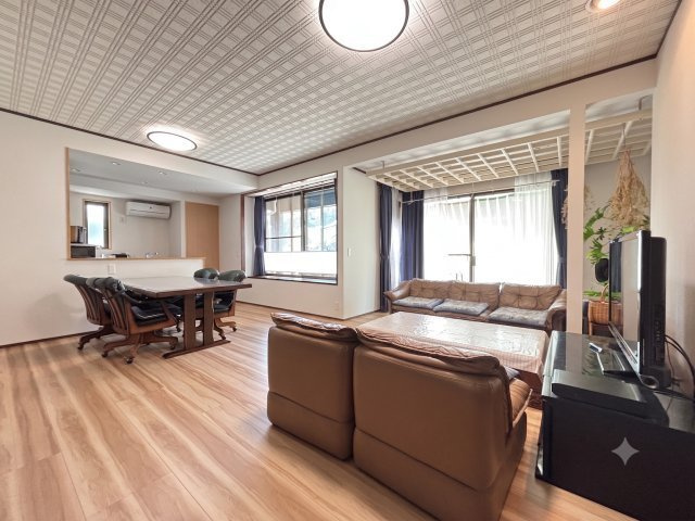 【居間・リビング】 | 玉名郡和水町津田 | ※画像は居住中の室内写真から家具・家電等を消去加工したものです。
