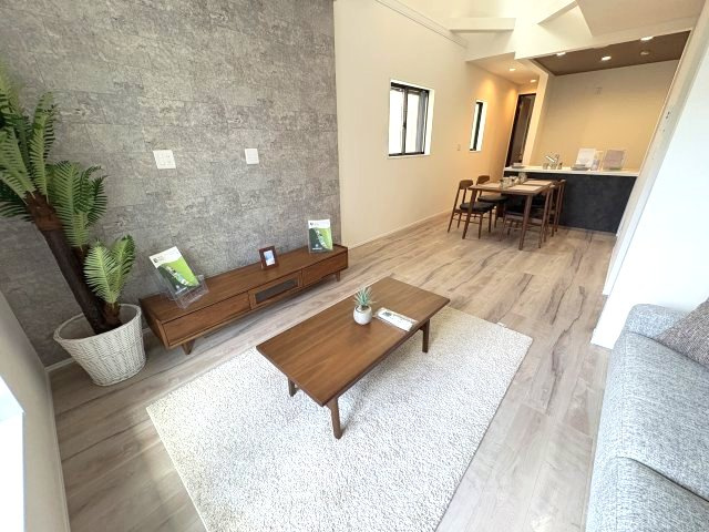 戸田市下戸田一丁目　戸建て１号棟の居間・リビング|2階