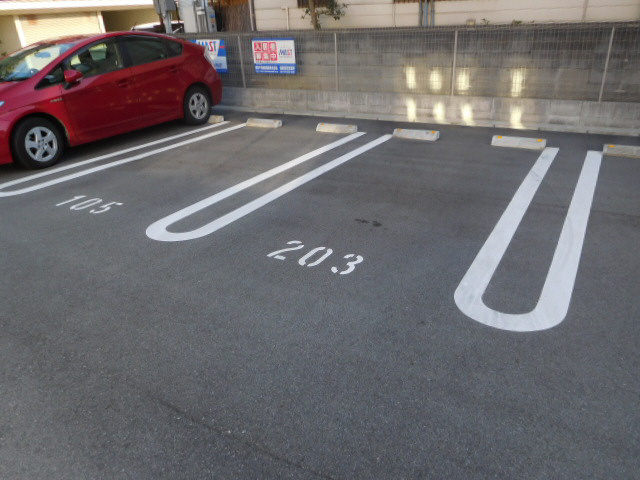 Profum Casagrandeの駐車場
