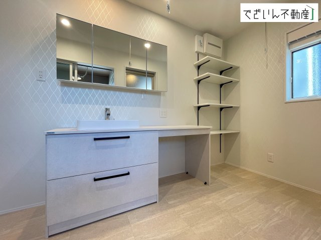 【独立洗面台】 | 伊勢崎市三室町  【平屋】新築住宅 | 現地(2026年8月撮影)
